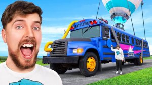 Создал боевой автобус из Fortnite для Мистера Биста.