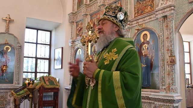 Проповедь епископа Максима в Никольском храме села Никольское смотреть онлайн