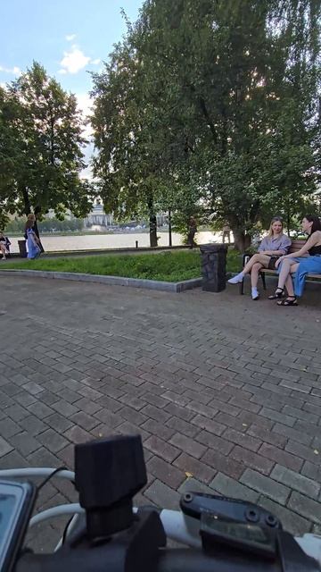 12 Кручу педали. Динамо