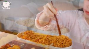 Мукбанг - курица и токпокки и острая лапша - корейский стиль