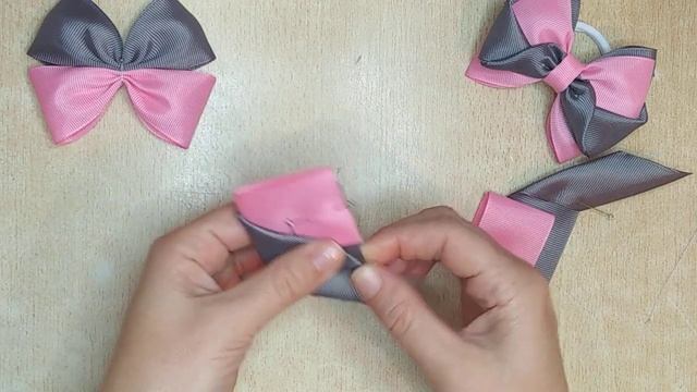 Бантики из репсовой ленты  4 см .