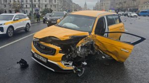 Аварии и ДТП НА ДОРОГАХ — не уступил и получил подборка на видео регистратор