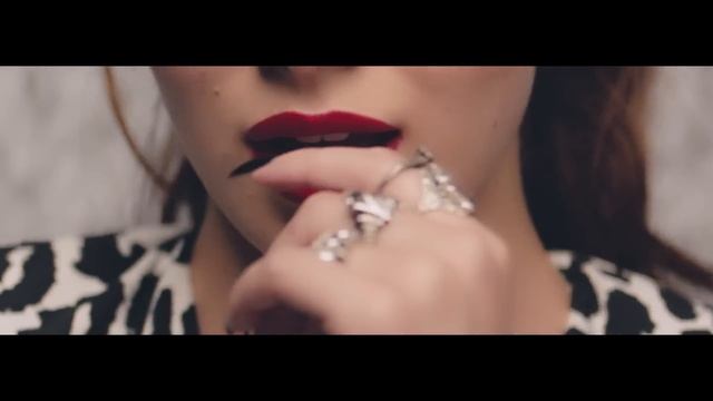 Hailee Steinfeld, Grey - Starving ft. Zedd