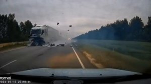 🔴Семья с двумя детьми погибла в ДТП с грузовиком в Тамбовской области.🔴