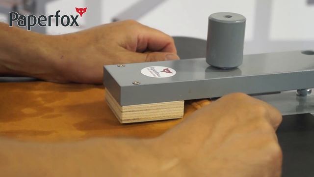 Paperfox MPR-4 — пресс для люверсов штор