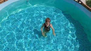 Преодоление страха к воде или как научиться плавать. Учимся плавать вместе с Соломонией.
