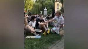 У защитников Фёдорова на майдане спросили как вы относитесь к контрактам 18-24 которые он продвигал?