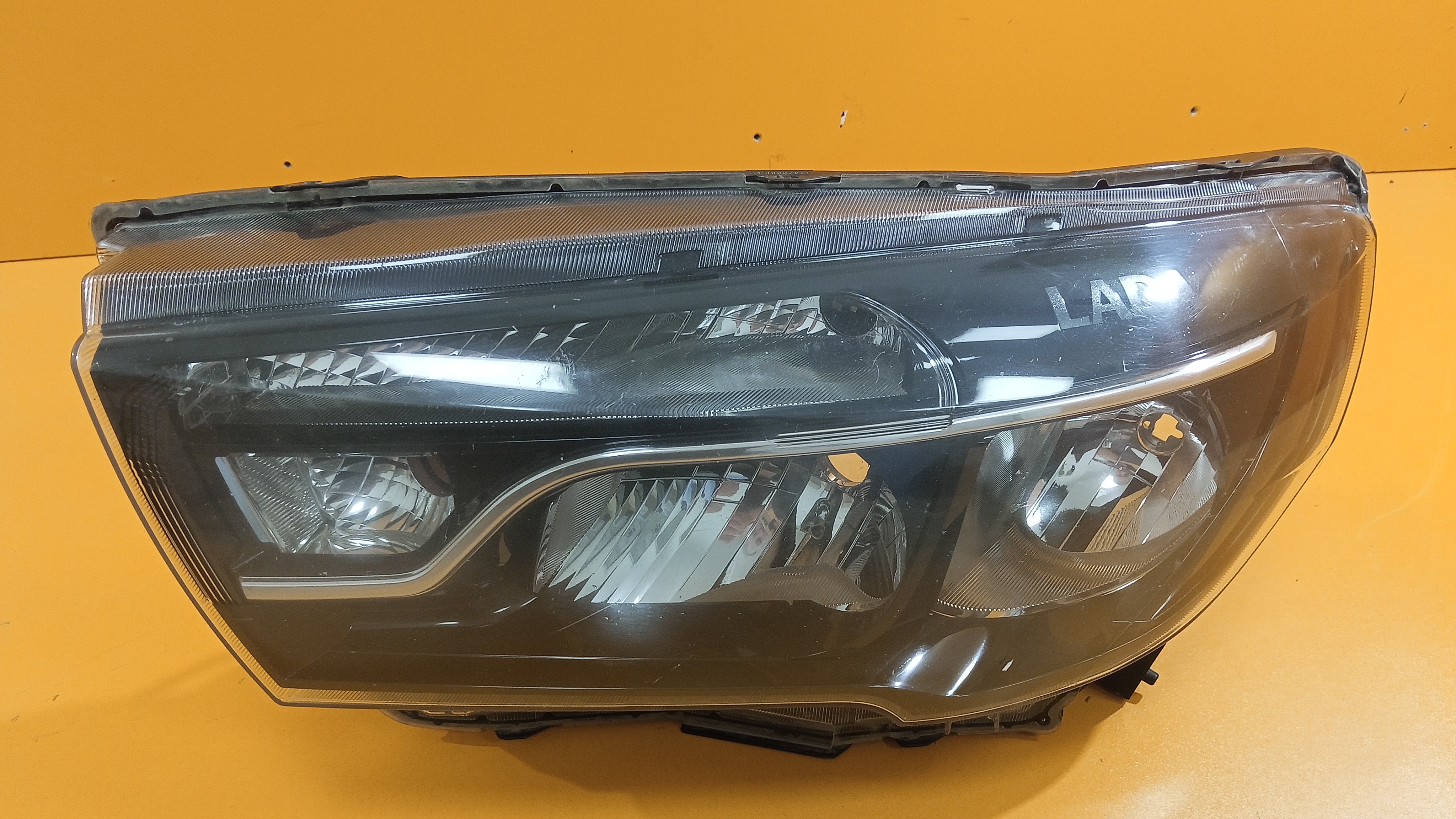 Фара левая LADA Vesta смотреть онлайн