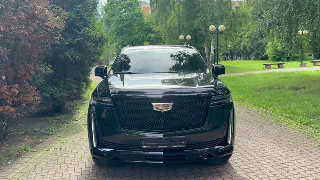 ESCALADE Escalade Sport Platinum смотреть онлайн