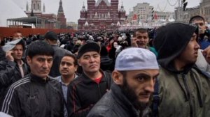 Мигрантам с непогашенной или неснятой судимостью могут запретить получать российское гражданство.