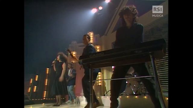 Matia Bazar - Ti sento (1986) смотреть онлайн