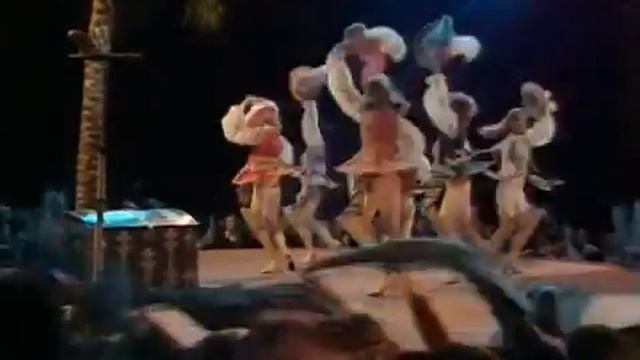 Legs _ Co - Portsmouth - TOTP TX_ 09_12_1976(360P).mp4 смотреть онлайн