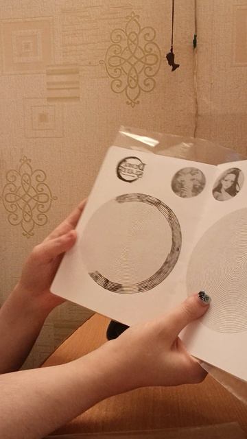 раскрасила 2 раскраски
