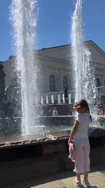 Фонтан Гейзер у Манежки
