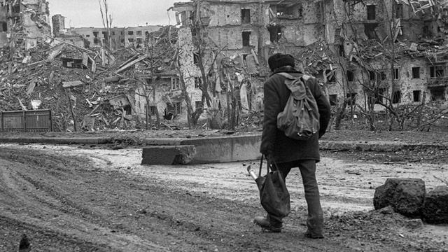 Спасал наших ребят из под огня! Начальник медицинской службы Пётр Захарчук, Герой России