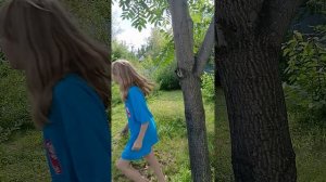 ты некогда не угадаешь какое действие я сделаю дальше