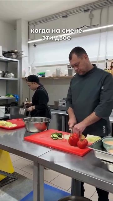 МЫ ПРОФЕССИОНАЛЫ смотреть онлайн