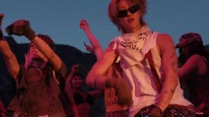 𝗩𝟴 'singasong' Official MV