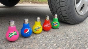 FANTA COCA COLA ПРОТИВ АВТОМОБИЛЯ - Coca Cola, Фанта Спрайт, Ментос отличаются под колёсами авто