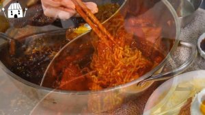 Мукбанг - токпокки и лапша с чёрным соусом и сырные закуски