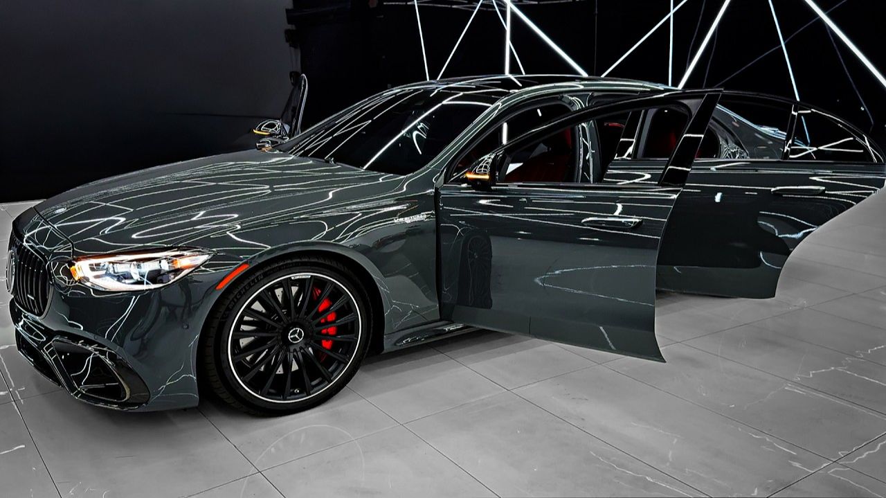 Mercedes-AMG S63 2026 года — звук, интерьер и экстерьер смотреть онлайн