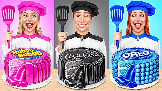 Розовая VS Черная VS Синяя Еда Кулинарный Челлендж _ Смешные Моменты от Multi DO Smile смотреть онлайн