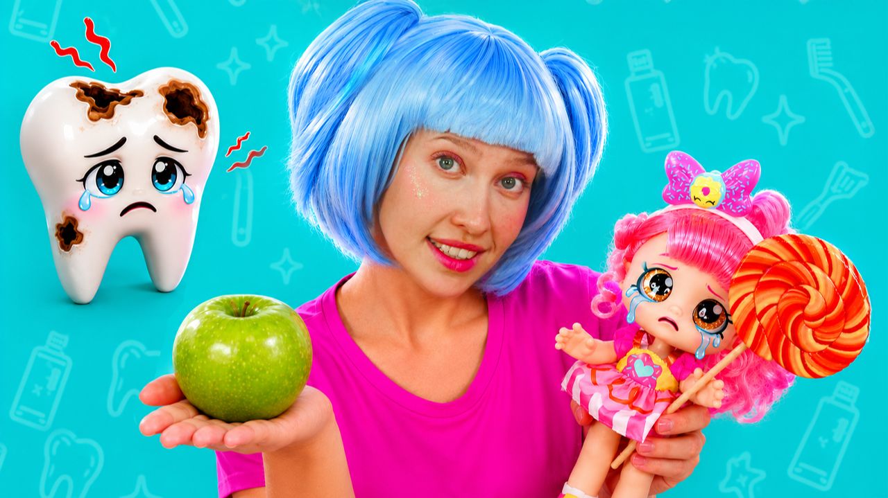 У куклы Донатины болит зуб после яблочка! Поможем вылечить и угостим завтраком 🦷🍎 | Для детей смотреть онлайн