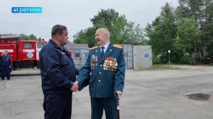 ЛЕГЕНДАРНЫЙ ПОЖАРНЫЙ КАМЧАТКИ ВИКТОР ПАХОМОВ ЗАВЕРШИЛ 51-ЛЕТНЮЮ СЛУЖБУ • НОВОСТИ КАМЧАТКИ