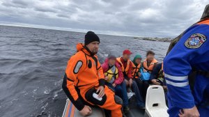 Группу туристов унесло на лодке в Ладожское озеро в Ленинградской области