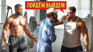 Уборщик Анатолий и швабра Саманта. Качки вышвыривают уборщика из зала
