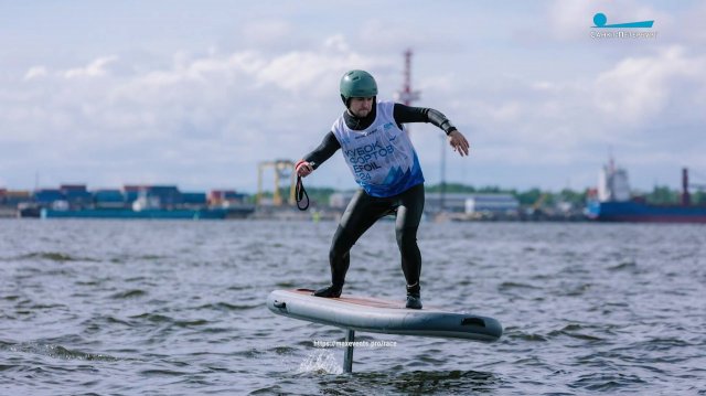 Электрофойлы. Как летать над водой без крыльев Электрофойлы. Как летать над водой без крыльев