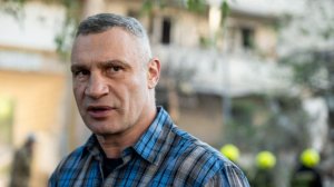 Кличко выступил против Зеленского на волне протестов на Украине