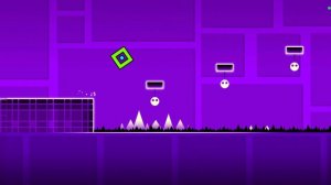 Я играю в geometry dash