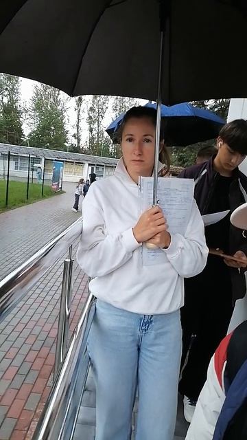 Я уже приехала в лагерь смотреть онлайн