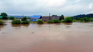 Новое штормовое предупреждение объявлено сразу в нескольких уральских регионах.