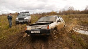 Девяточка уничтожает УАЗ ПАТРИОТ на бездорожье
