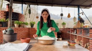 Приготовление фаршированной курицы  с хлебными лепешками Азербайджанская  Деревенская Кухня  Рецепты