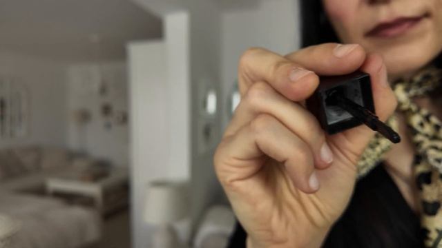 Manicure No Talking