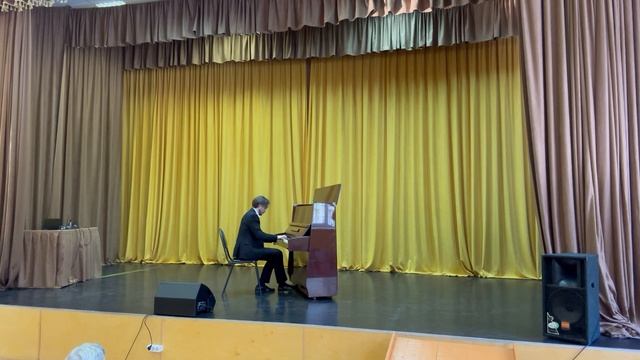 Дмитрий Соболев - «Вслед за солнцем» (автор Дмитрий Соболев)