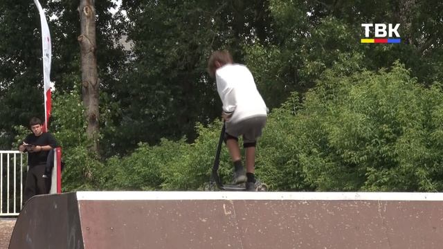 Не просто самокат, а спорт: в Бердске доказали, что кикскутеринг — это серьёзно смотреть онлайн