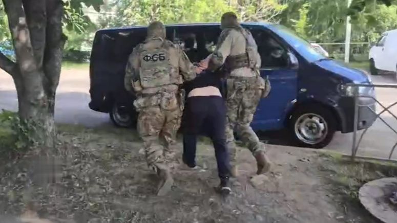 🔴ФСБ задержала мужчину, готовившего теракт против участника СВО в Ставропольском крае.🔴 смотреть онлайн