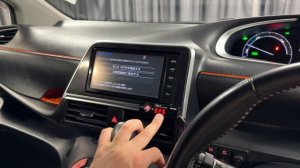 Toyota SIENTA 2015