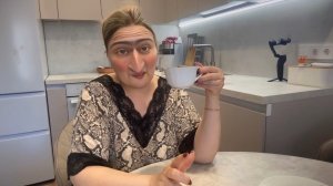 ГРОМЧЕ ЧАВКАЙ - МУКБАНГ 🤣  Я ЕЩЕ И СПЛЮ С КОТОМ 😳
