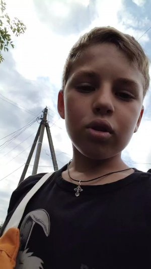 Пришли с друзьями на заброшку до вечера