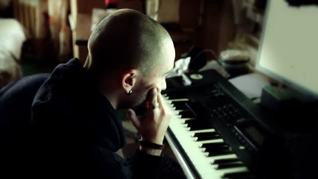 Vlad Zhukov FDA ft. Pro'fit - Illusions : lyric & vocal session 4K смотреть онлайн