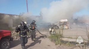 (Рыбинск-40) ПОЖАР НА БЫВШЕЙ МЕБЕЛЬНОЙ ФАБРИКЕ