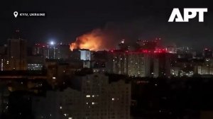 Кадры прилета баллистики по Киеву сегодня ночью.

Эти клоуны нарисовали у себя в статистике, что сби