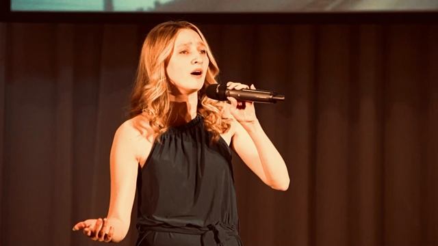 Елена Альмалибре - «Сезон расставаний» (сл. Е. Альмалибре; муз. Дмитрий Соболев)