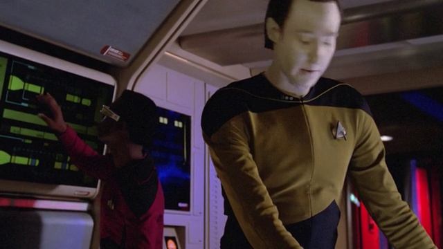 Звездный путь: Следующее поколение - 1 сезон 15 серия / Star Trek: TNG смотреть онлайн