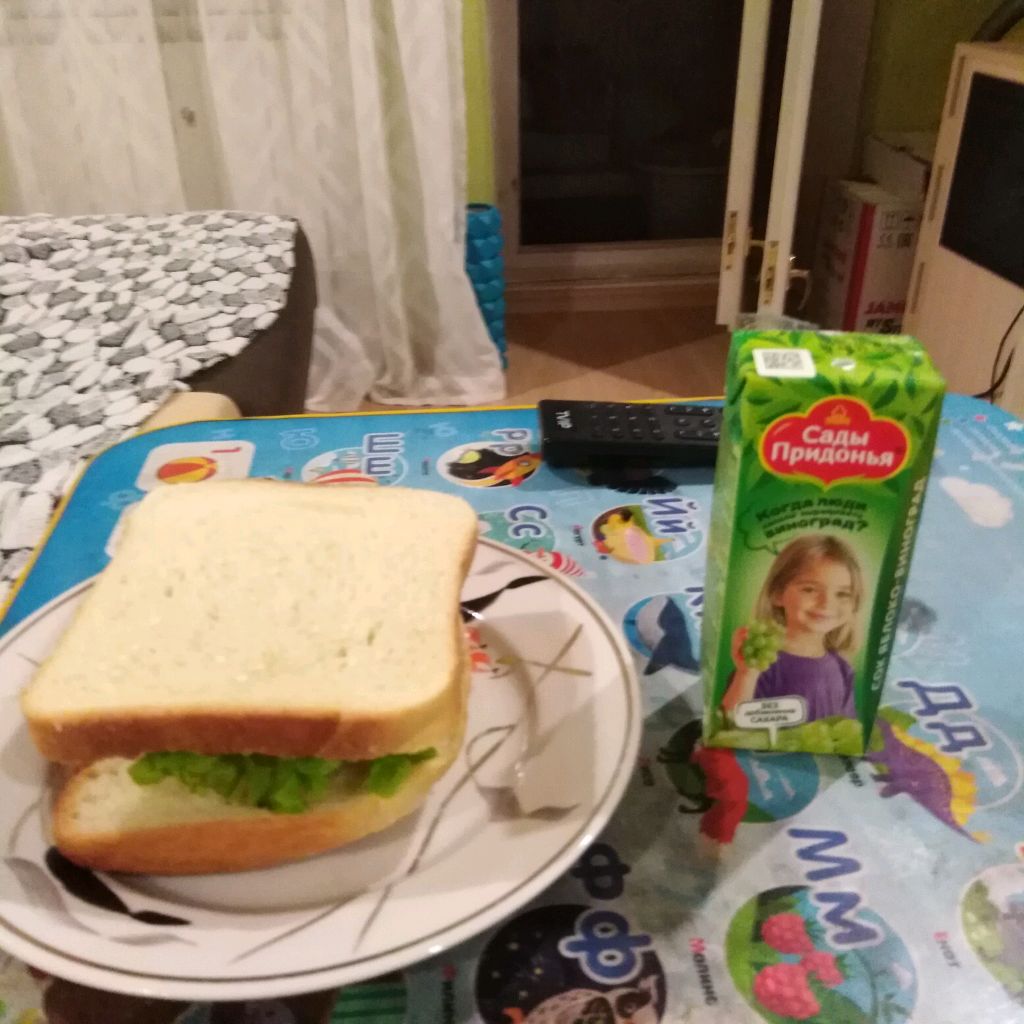 Я зделала свой крабсбургер!!! 🍔🍔🍔 смотреть онлайн